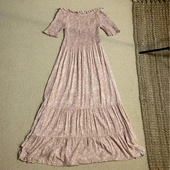 NWOT Urban Outfitters Smocked Off The Shoulder Midi Dress Pink Women’s Medium - Picture 10 of 16